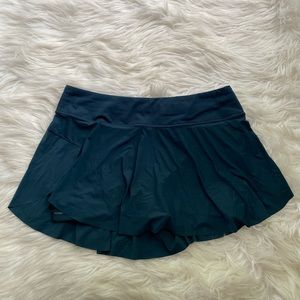 Lululemon Skort- Size 6, color: nocturnal teal